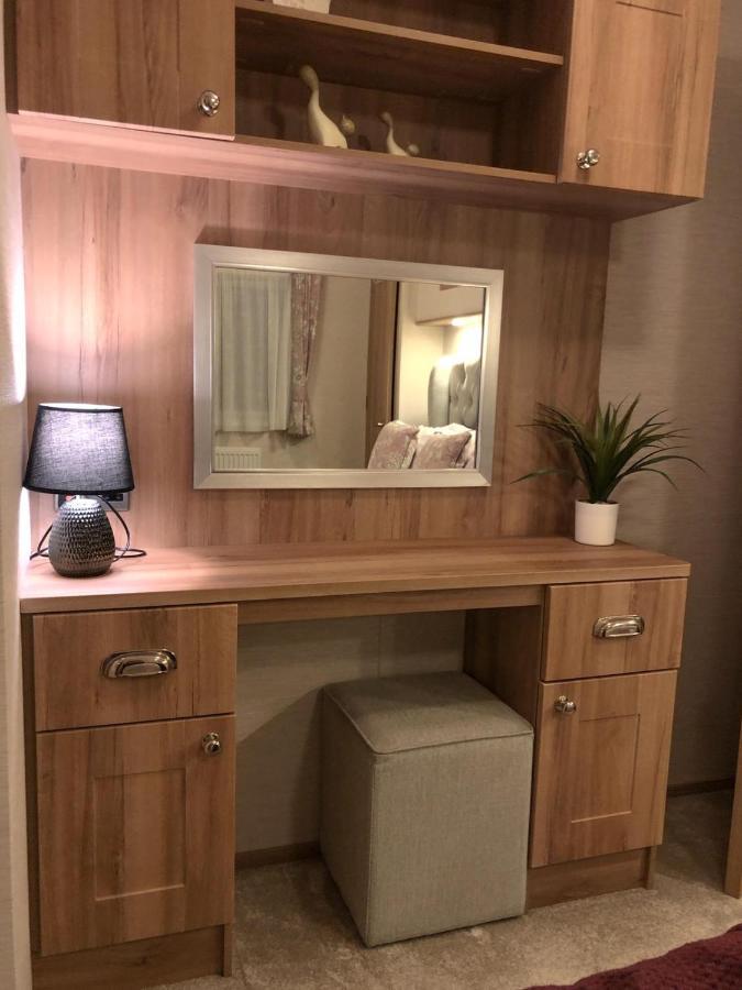 Norfolk Caravan Staycation Pet Friendly Belton with Browston Exterior foto
