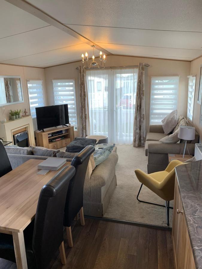 Norfolk Caravan Staycation Pet Friendly Belton with Browston Exterior foto